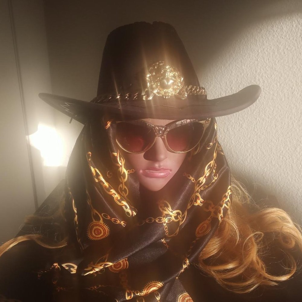 Classy Black Hat with Gold Chain & Lion head and Scarf